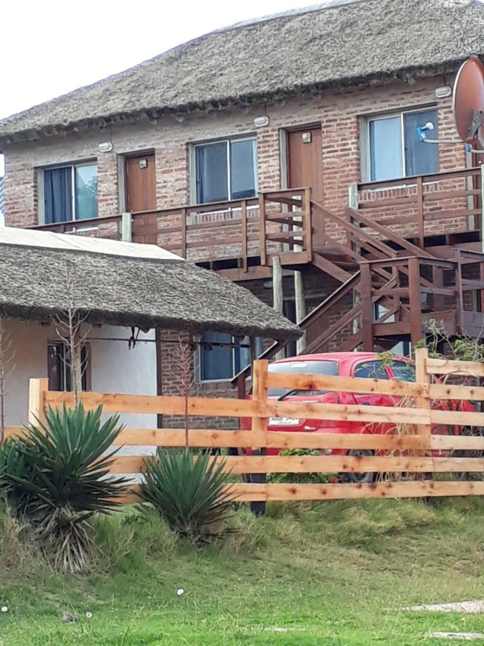Hostal La Virazon Пунта Дел Диабло Екстериор снимка